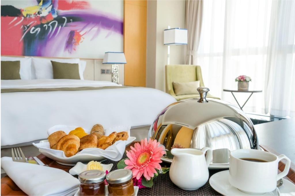 هتل پرفرنس هوالینگ